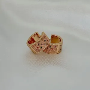 BRINCO ARGOLA - ZIRCONIAS COLORIDAS - BANHO OURO 18K