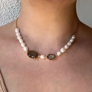 COLAR REGULAVEL COM PEROLA E PEDRA - BANHO OURO 18K