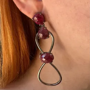 BRINCO INFINITO PEDRA RUBY - BANHO RODIO NEGRO