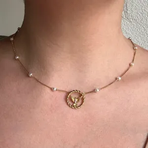 COLAR ESPIRITO SANTO COM PEROLA - BANHO OURO 18K