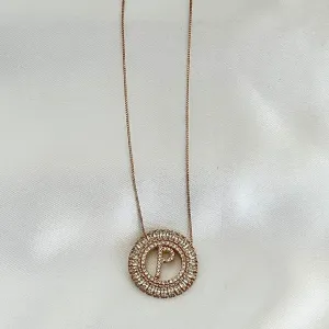 COLAR CRAVEJADO ZIRCONIAS BRANCA - LETRA P -  BANHO OURO 18K