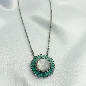 COLAR NOSSA SENHORA APARECIDA - MADREPEROLA - CRISTAL - ZIRCONIAS BRANCA - BANHO RÓDIO BRANCO