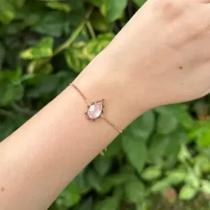 PULSEIRA REGULÁVEL - GOTA QUARTZO ROSA - BANHO OURO 18K