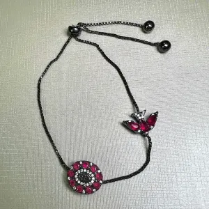 PULSEIRA REGULAVEL - FLOR ESPIRITO SANTO - RUBY - BANHO RODIO NEGRO
