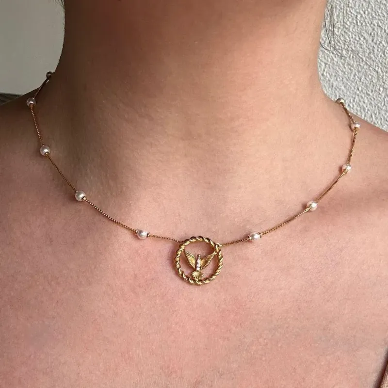 COLAR ESPIRITO SANTO COM PEROLA - BANHO OURO 18K