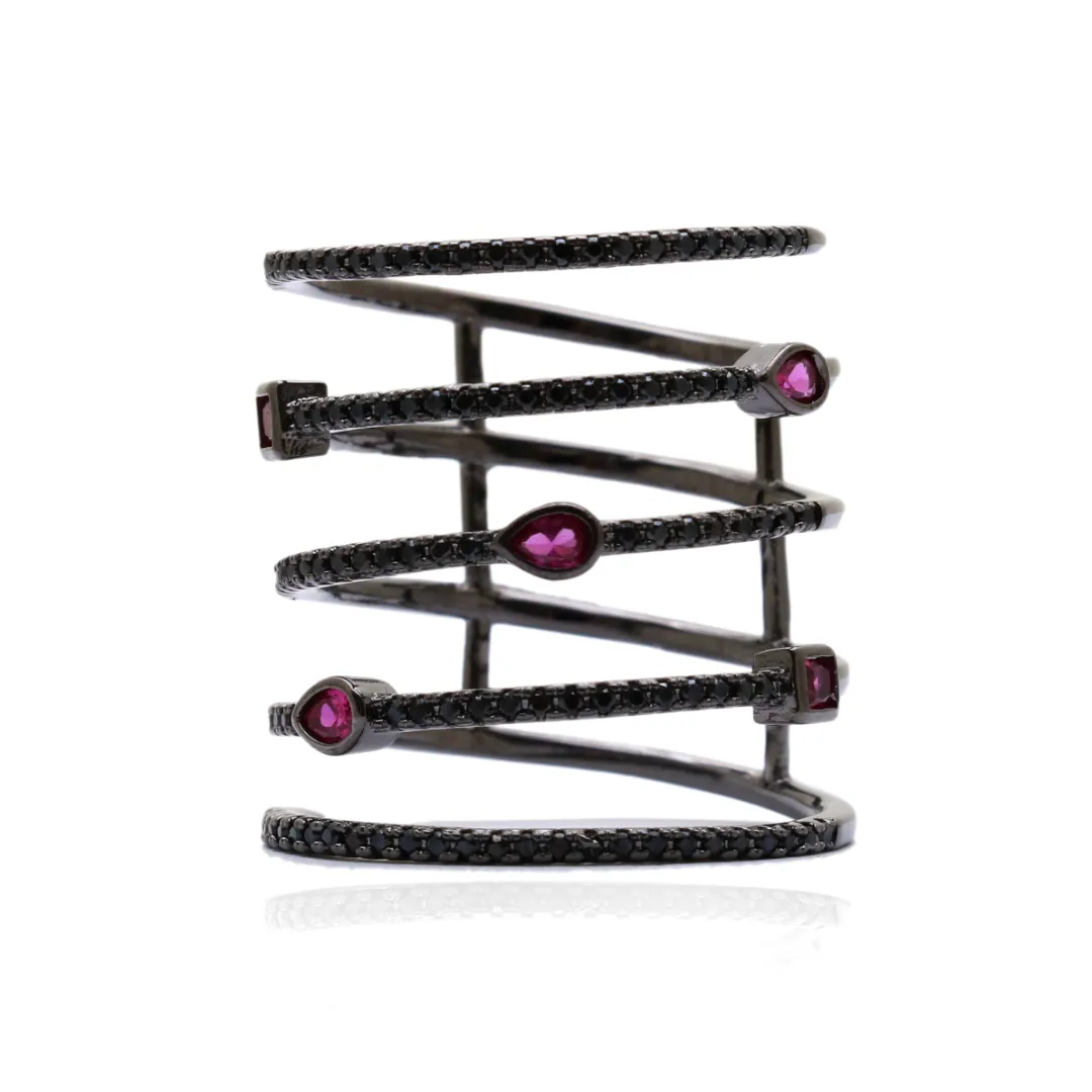 ANEL VARIAS VOLTAS RODIO NEGRO CRAVEJADO DE ZIRCONIAS NEGRAS E CRISTAL RUBI