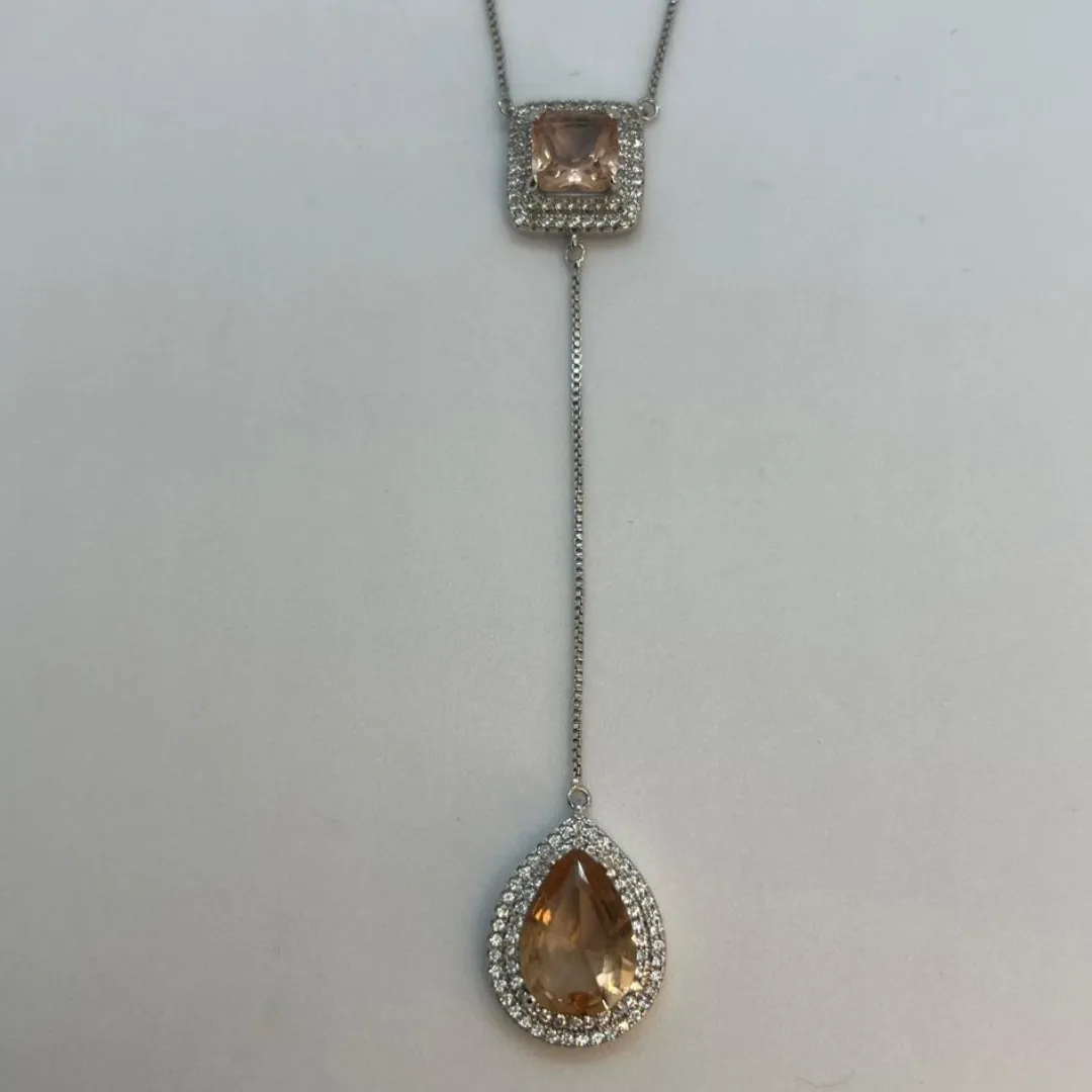 COLAR GRAVATA CRISTAL MORGANITA CRAVEJADO DE ZIRCONIAS COM FECHO REGULAVEL