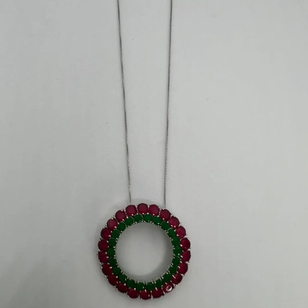 COLAR MANDALA CRISTAL ESMERALDA E RUBI