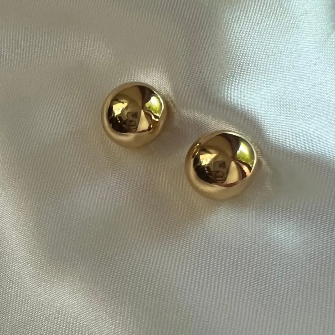 BRINCO ESFERA FOLHEADO OURO 18K