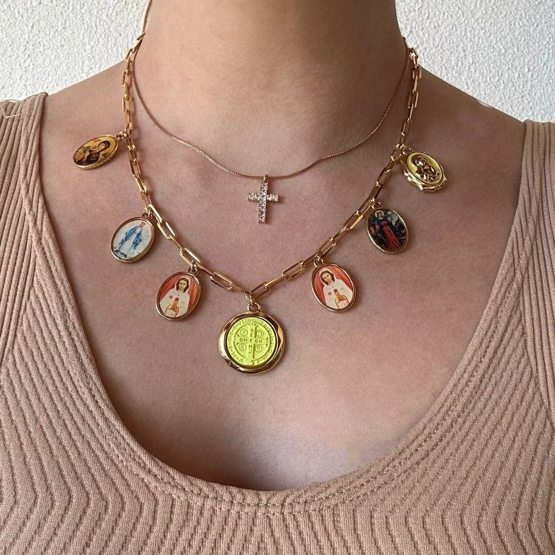 COLAR MEDALHAS SANTOS - BANHO DE OURO 18K