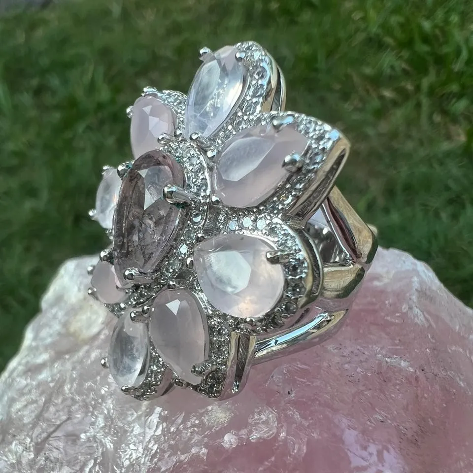 ANEL FLOR - GOTAS QUARTZO ROSA - BANHO RODIO BRANCO