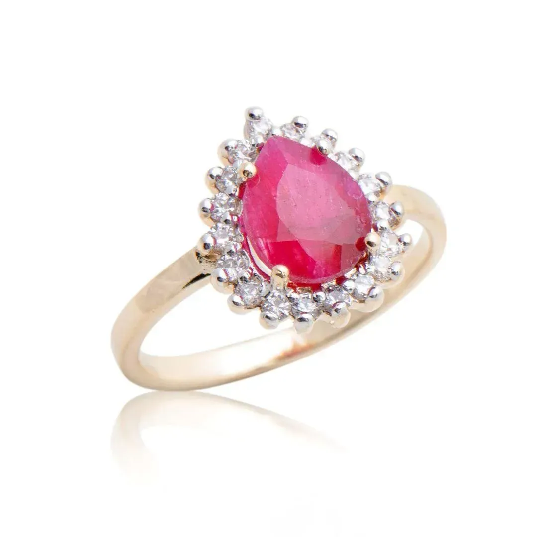 ANEL PEDRA RUBI CRAVEJADO DE ZIRCONIAS BRANCAS - BANHO OURO 18K