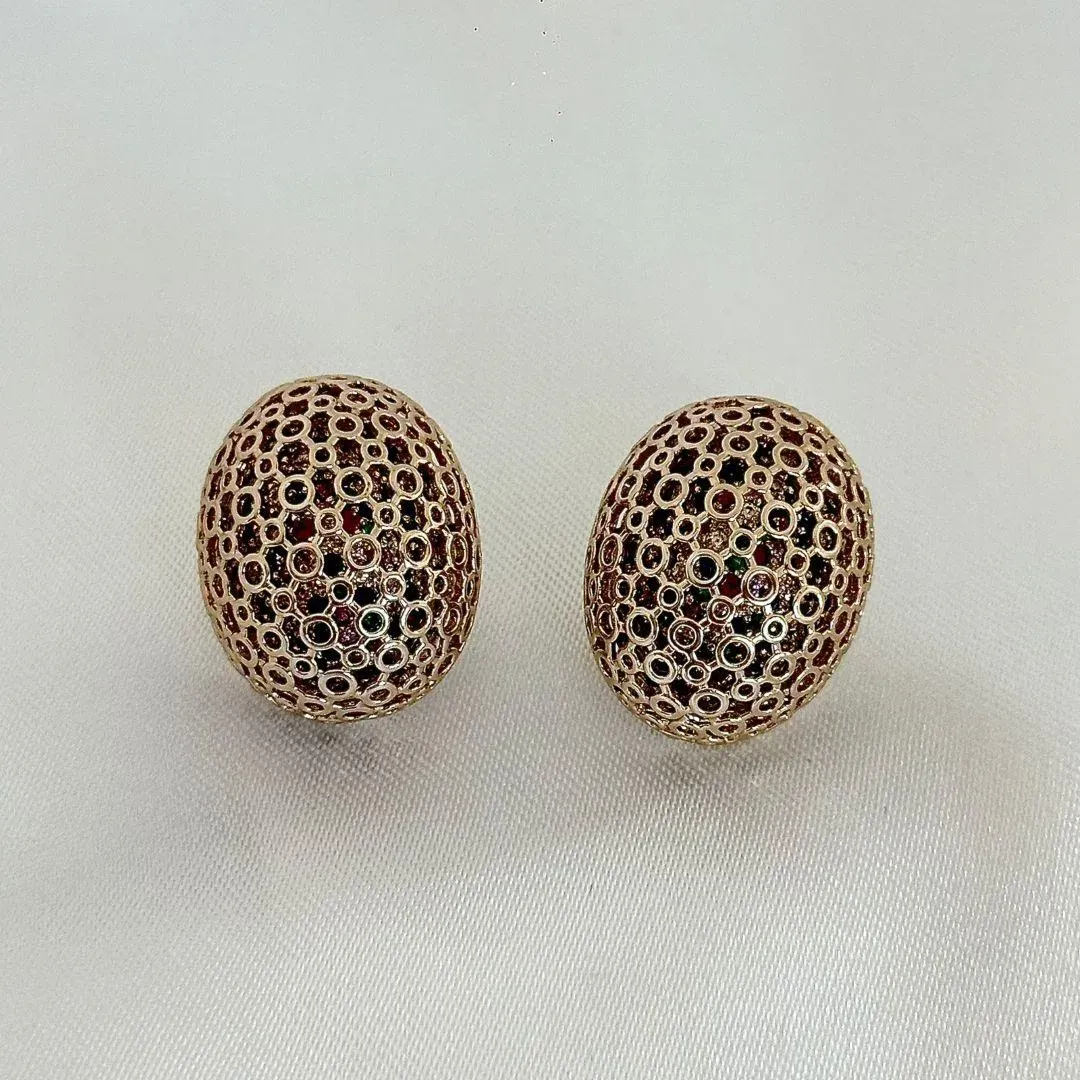 BRINCO OVAL - CRAVEJADO ZIRCONIAS COLORIDAS - BANHO OURO 18K